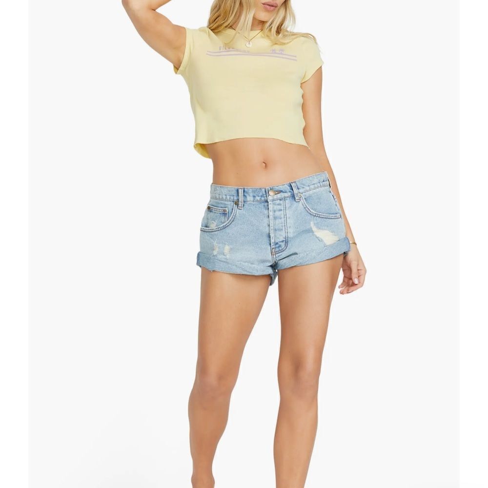Billabong Get Low Denim Shorts light wash destroy